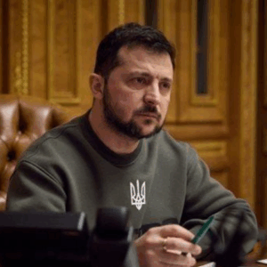 zelenski topraklarimizi isgalciye teslim etmeyecegiz RL6E94Bs