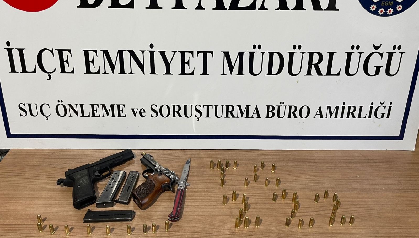 durdurulan otomobilde 2 tabanca ele gecirildi mOLMAtV3