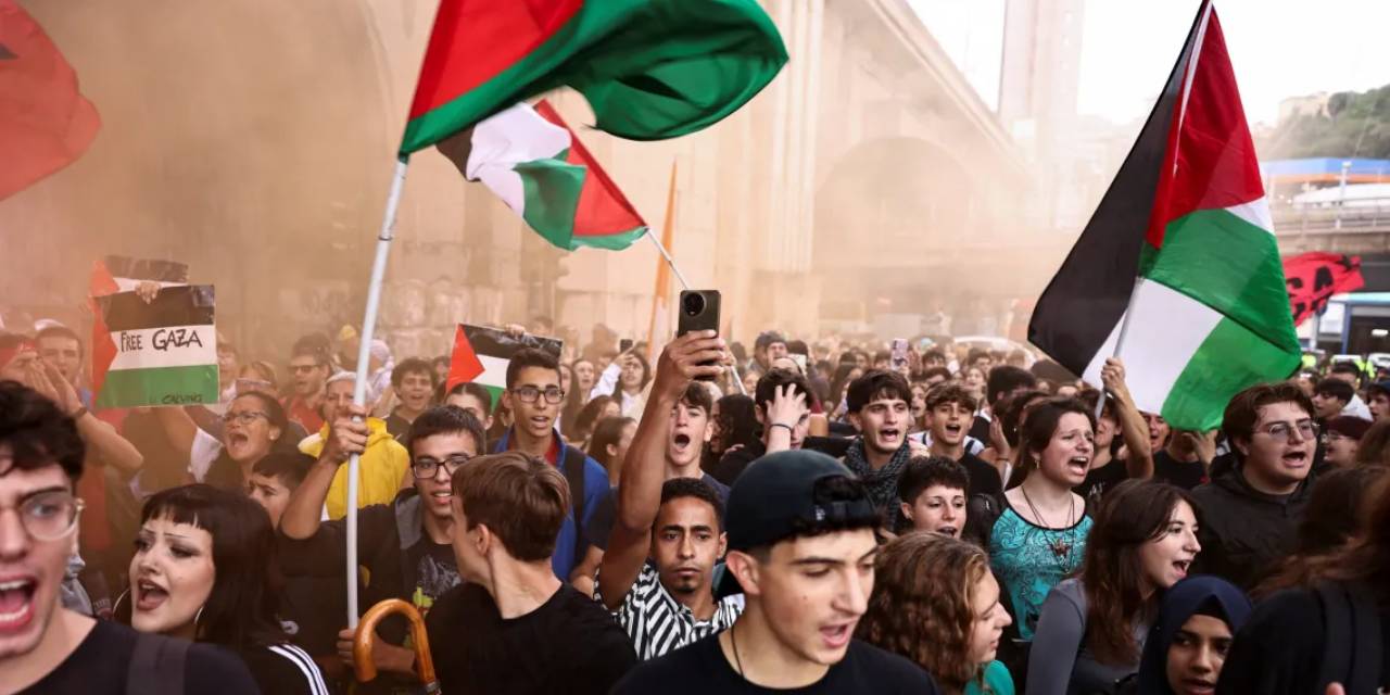 italyada gazze icin genel grev on binler sokaklara indi qDuyLO5e