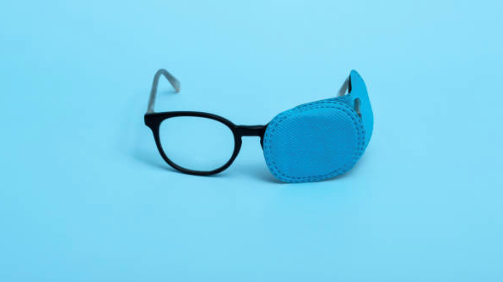 uzmani uyardi okul cagindaki cocuklarda goz tembelligi basariyi etkiliyor 3sOdgpMi