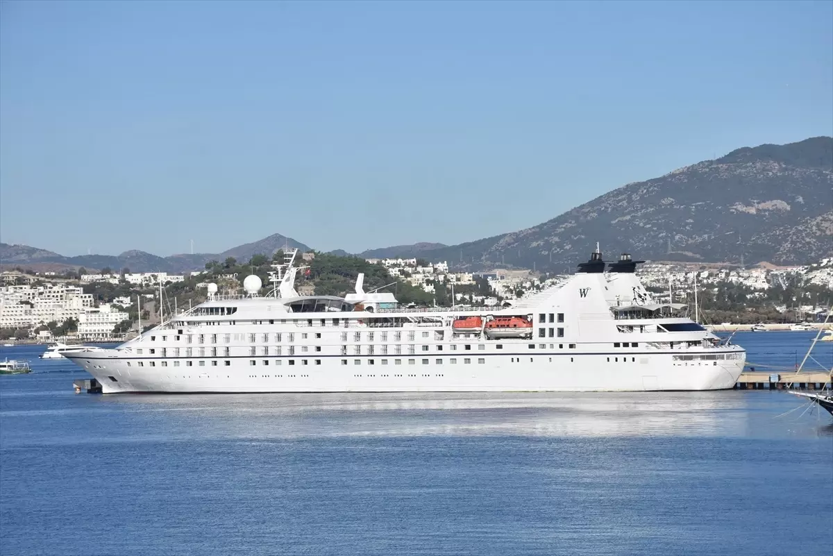 bodruma star legend kruvaziyeri ile 277 turist geldi HH6pyp9R