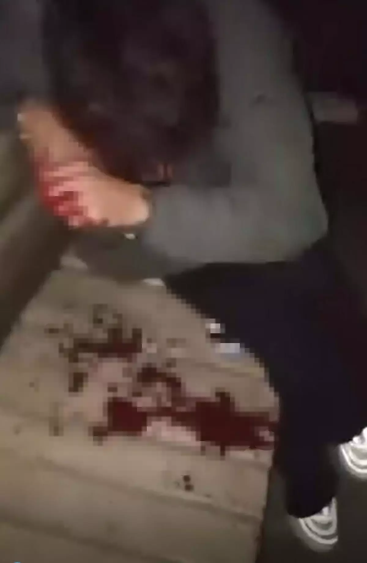 kiz meselesi yuzunden kavga liseli tutuklandi MN8QBl3F