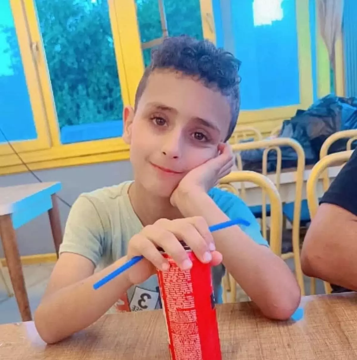 sanliurfada trafik kazasi 11 yasindaki cocuk hayatini kaybetti DA9KhUpb.jpg