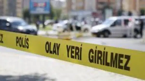 eskisehirde dehset 70 yasindaki kadin evinde bogazi kesilmis halde bulundu Ut3HLldk.jpg